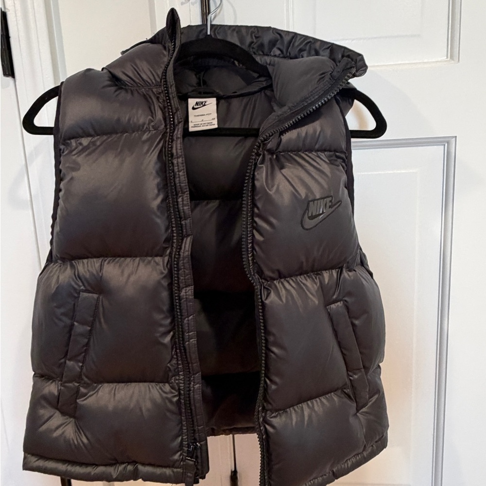 Nike Kids Charcoal Puffer Vest